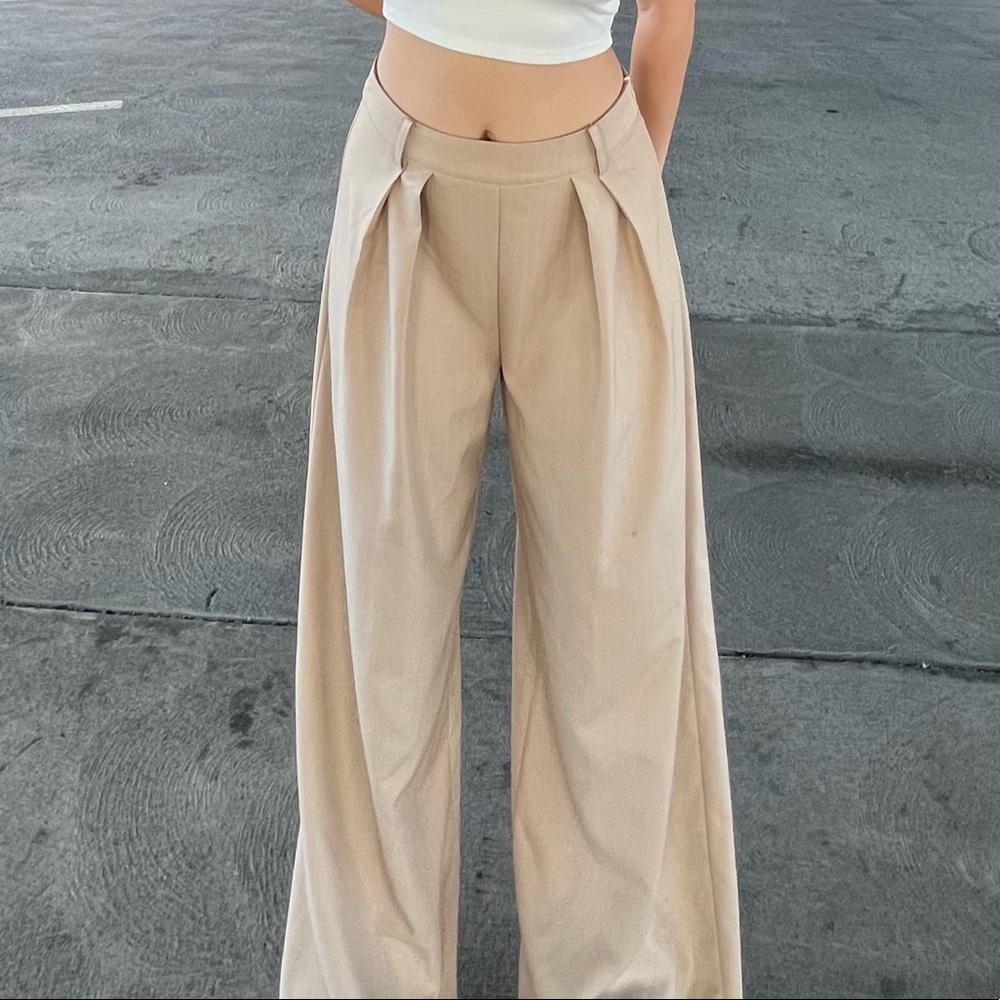 Pleated Wide Leg Trousers